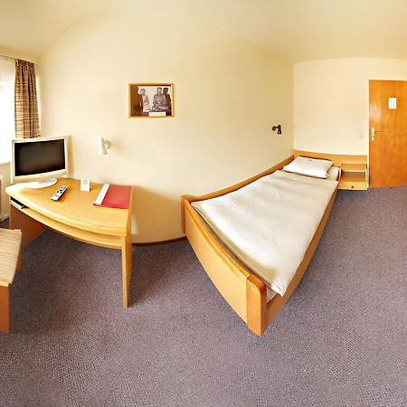 Pension Keinath Stuttgart Room photo