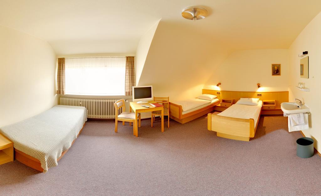 Pension Keinath Stuttgart Room photo